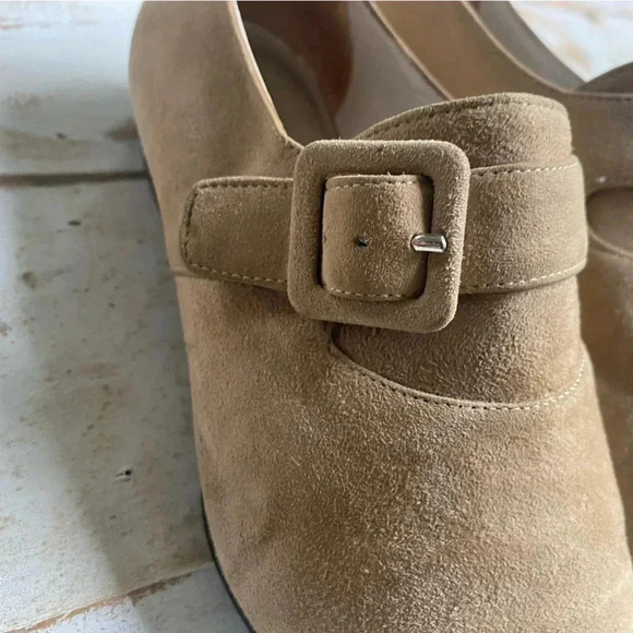 GIORGIO ARMANI women’s tan suede Oxford shoes buckle size 35 Italy almond toe - Picture 11 of 16